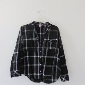 (#132) Victoria’s Secret Pajama Sleep Top Black Plaid Button Front Flannel Sz XL
